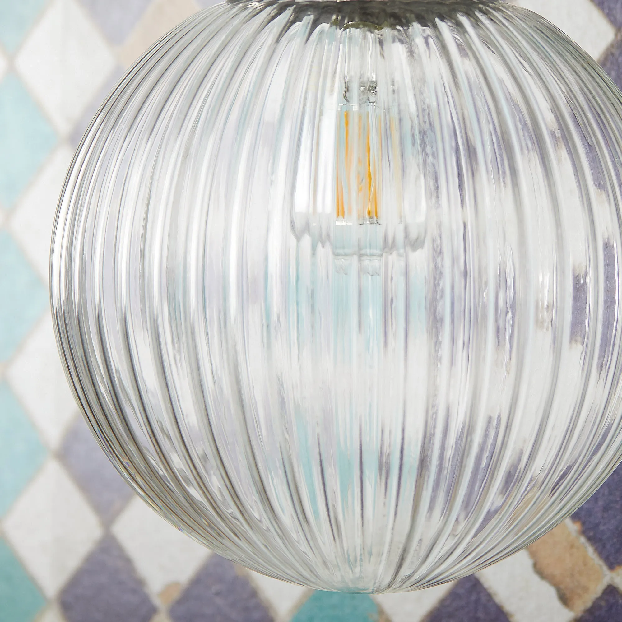 Larger Espere in prismatic glass