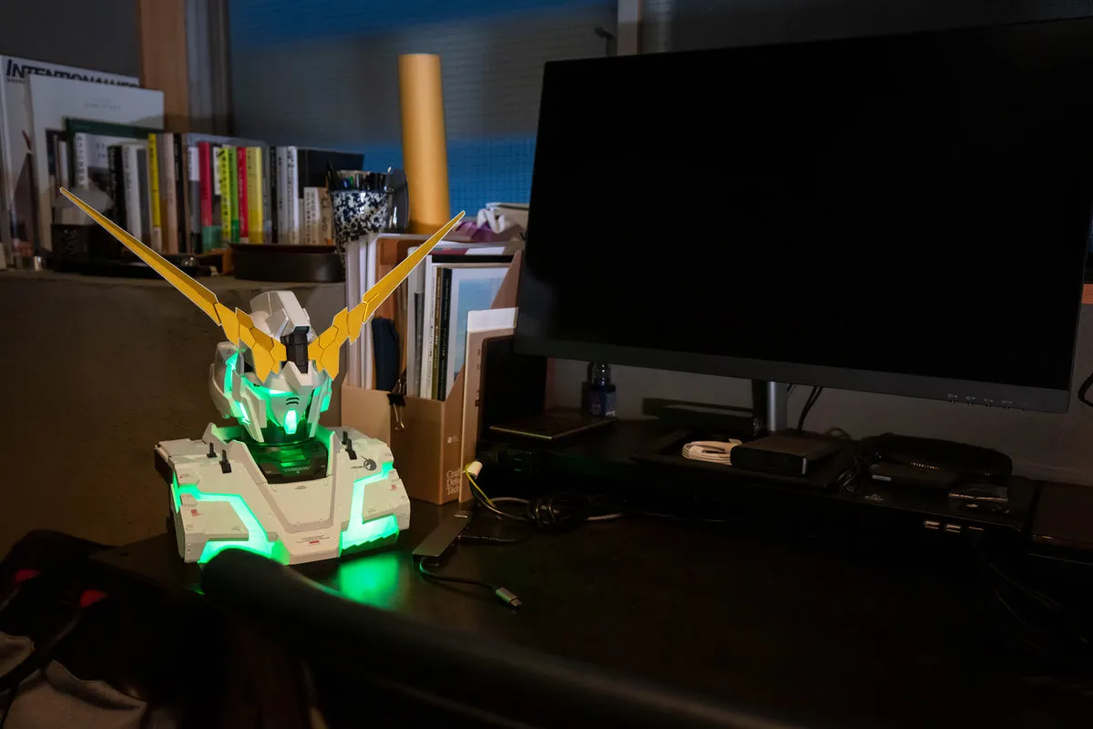 Real Experience Model RX-0 Unicorn Gundam (Auto-Trans Edition)
