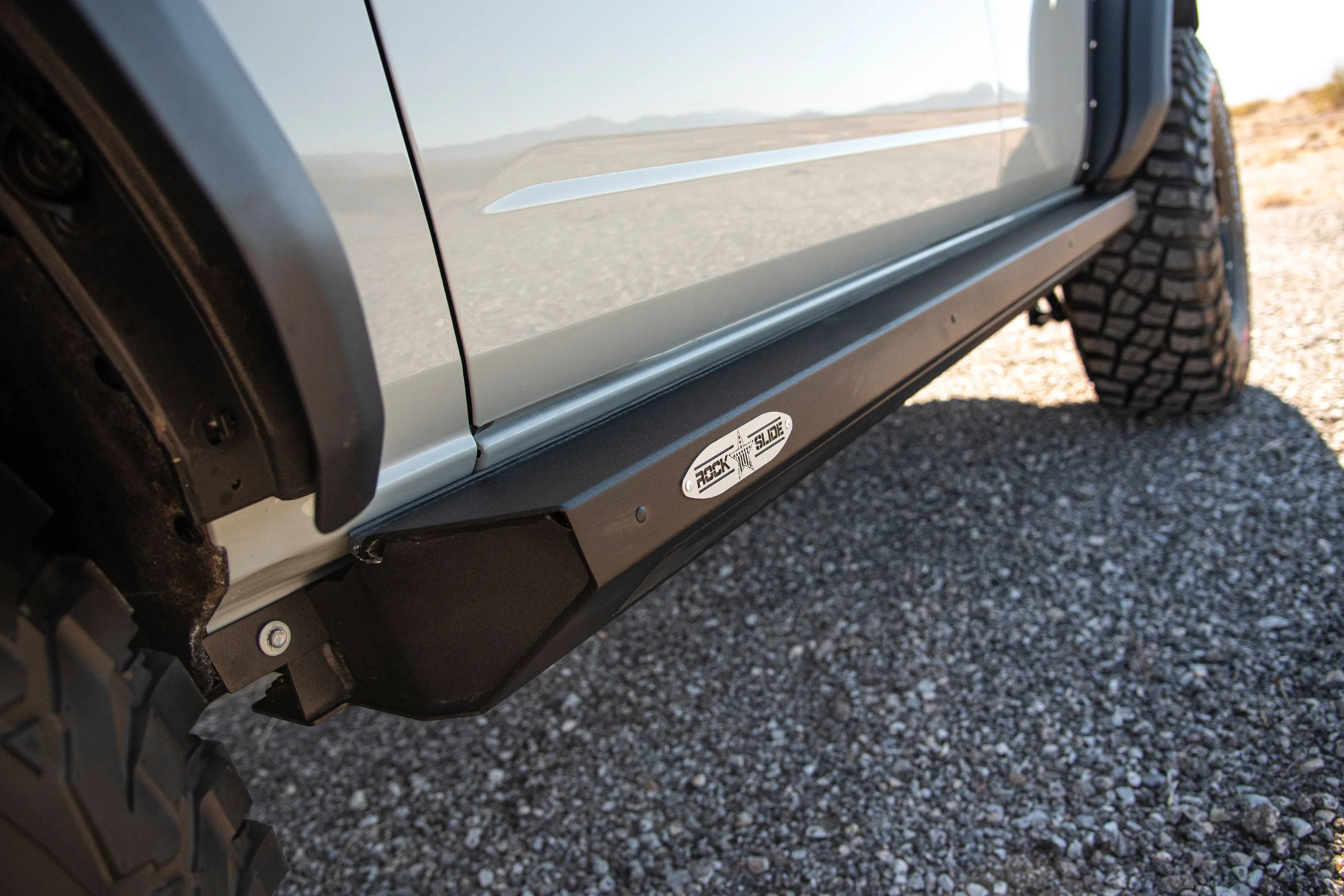 Rockslide Engineering Power Steps - 2021-2024  Ford Bronco Side Steps 4 Door -BD-SS-300-BR4
